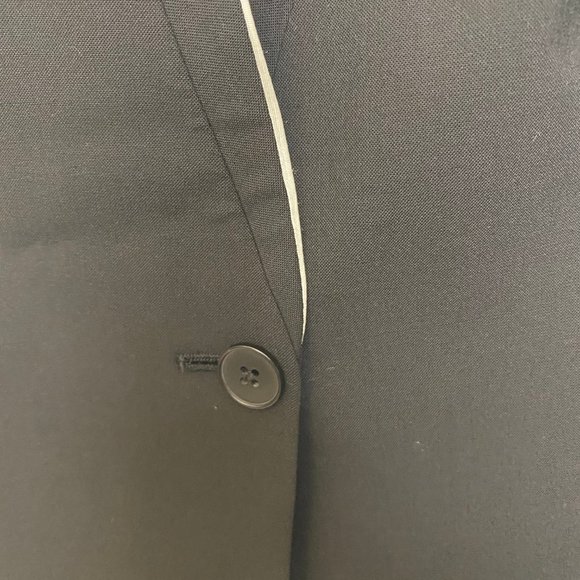 🎉Host Pick🎉 Gap Tuxedo Blazer Size 18 - Picture 5 of 14